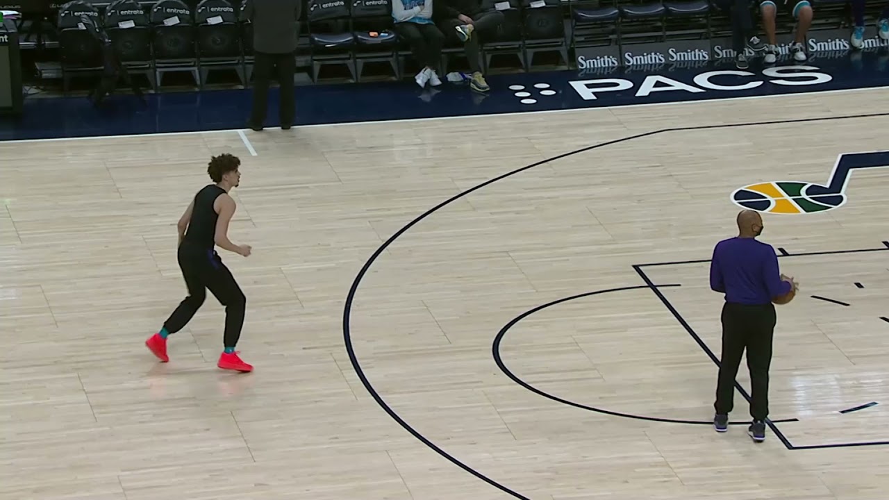 LaMelo Ball Pregame Warmup December 20, 2021