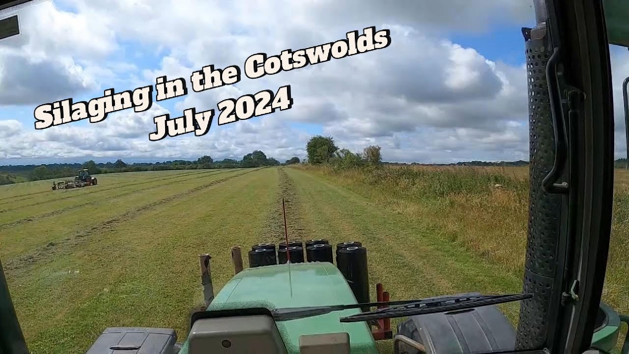 Second cut Silage in the Cotswolds on Fendt 820 and McHale Fusion 3.