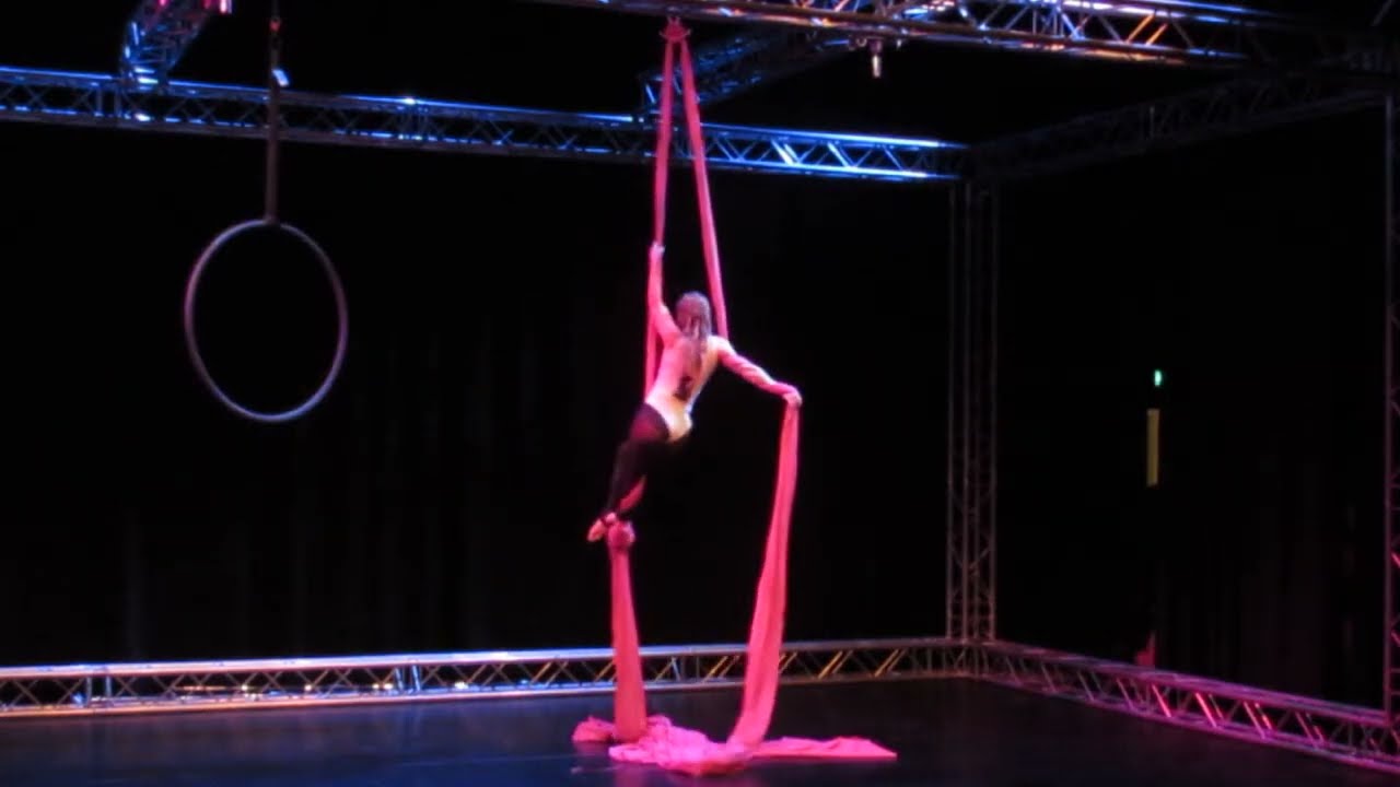 Aerial Movement Competition Silk Performance