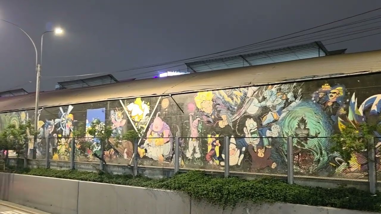 Lima - Street art g&eacute;ant Dragon Ball Z !