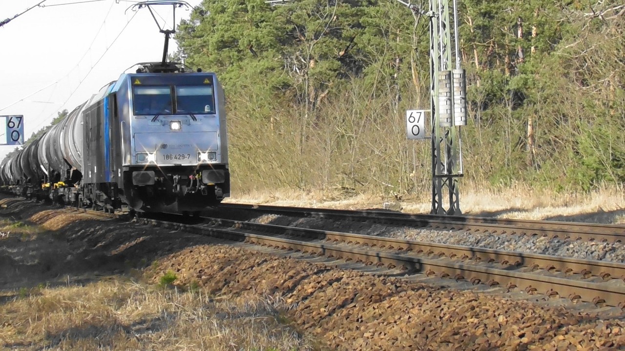 Züge in Knappenrode am 28.02.2026