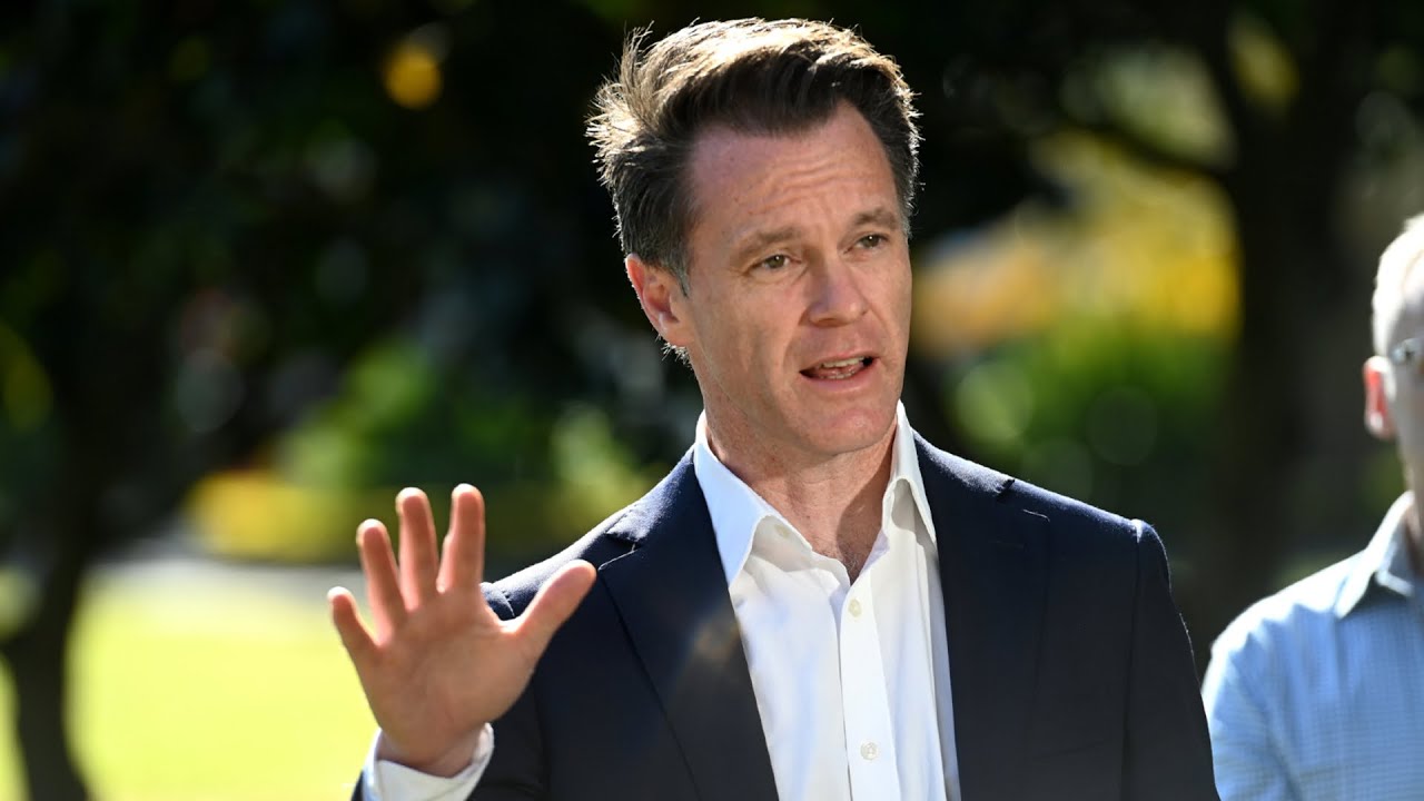 Government urged ‘not to cave’ to RTBU amid train chaos