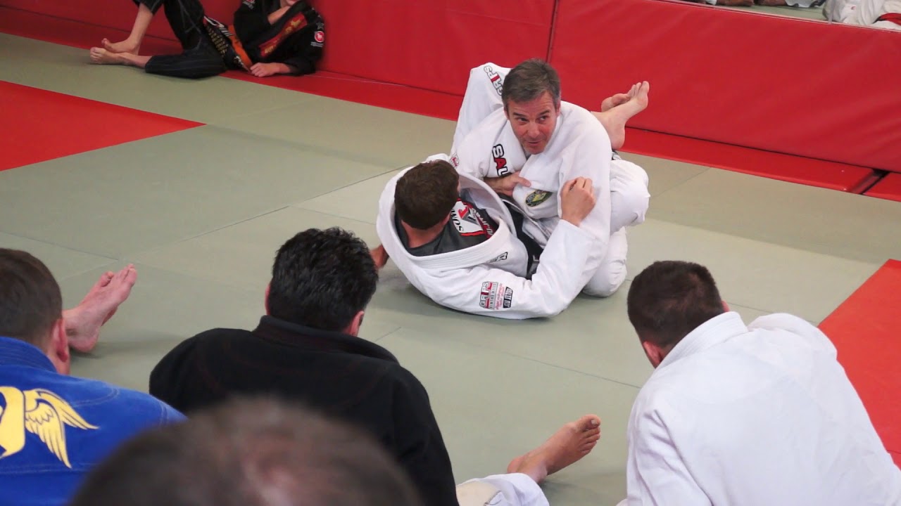 PEDRO SAUER | Closed Guard Overhook Defense