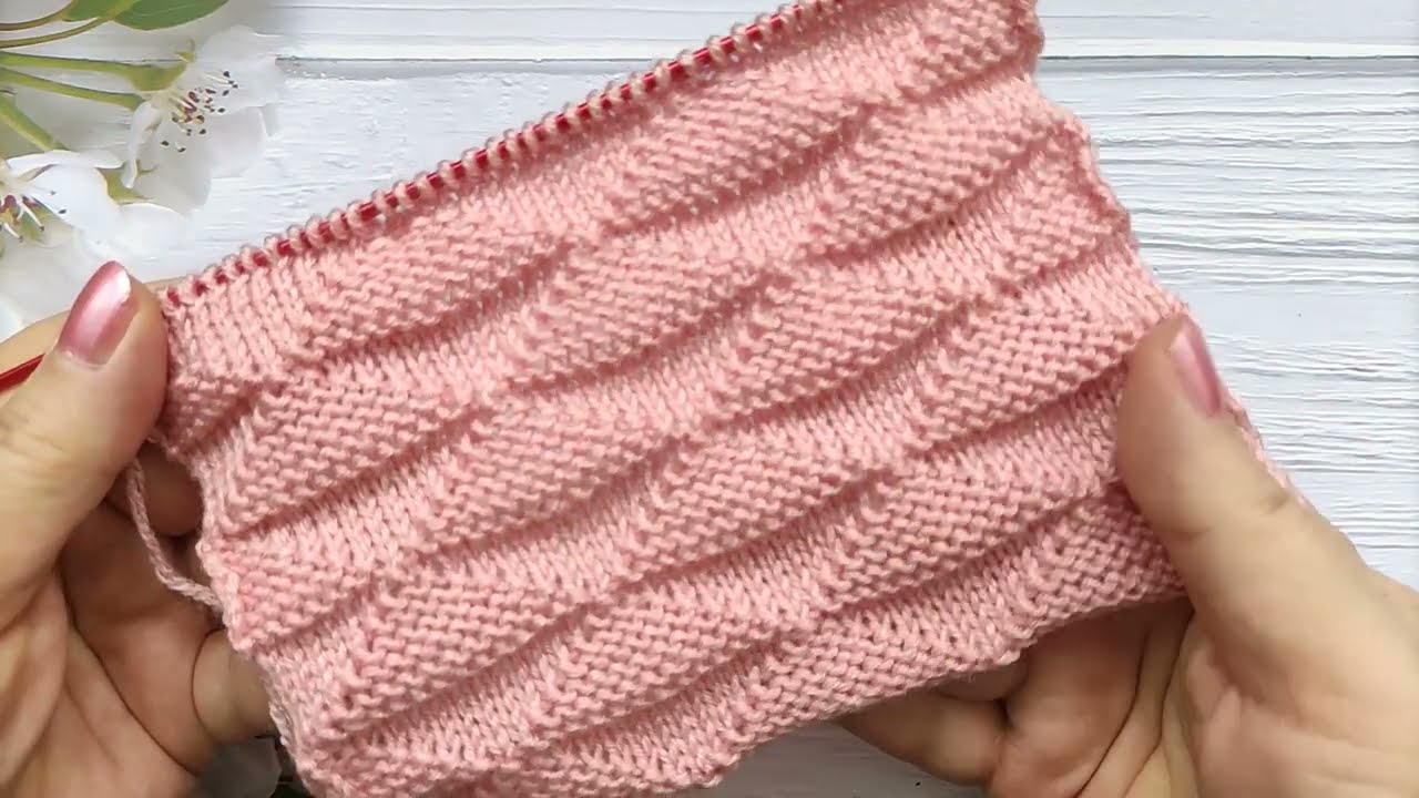 Triangles Knit Stitch| Einfaches Dreiecksmuster| Punto Triangoli ai ferri  Point de Triangles simple