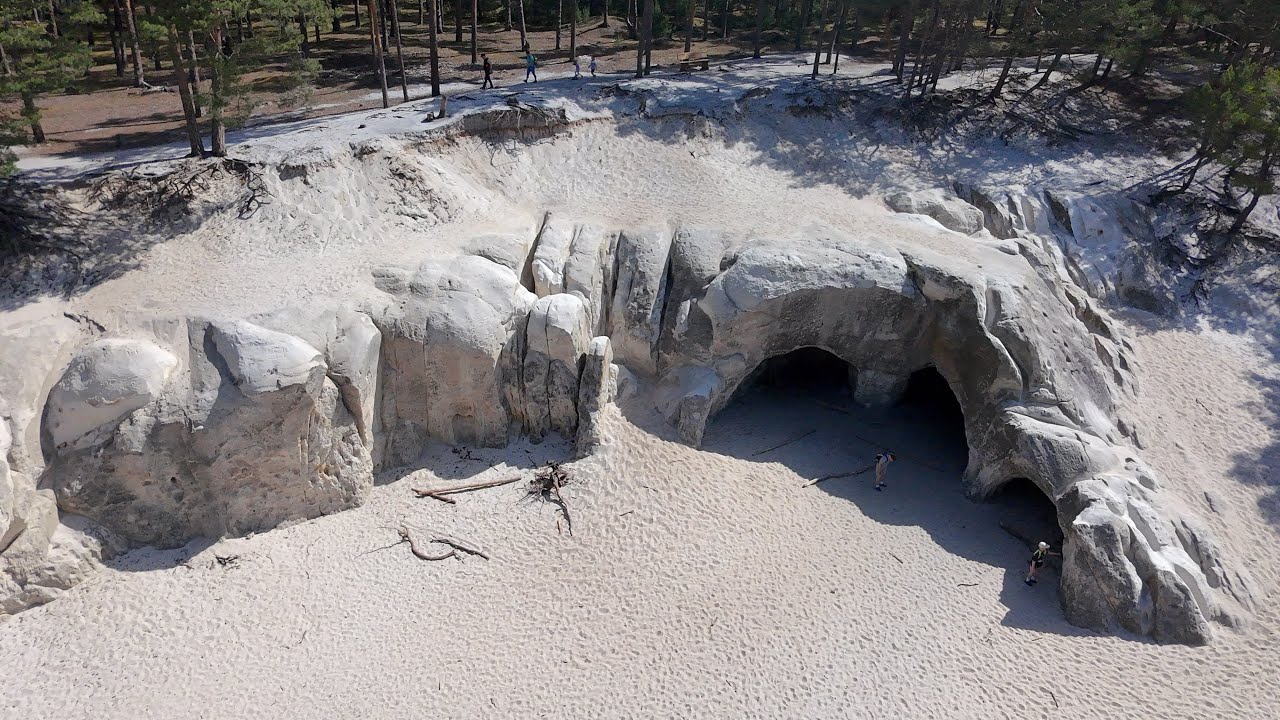 Blankenburg (Harz) - Sandsteinhöhlen und Kammweg