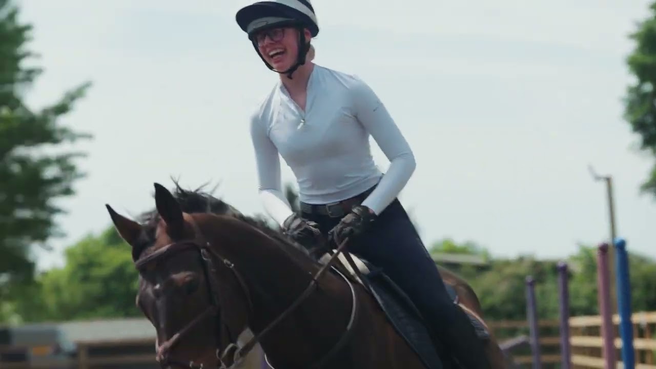 The Total Contact Treeless Saddle - For every horse, for every rider.