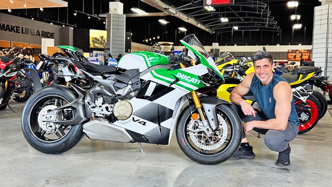 Taking Delivery of a Brand New 2025 Ducati Panigale V4 Tricolore!!!