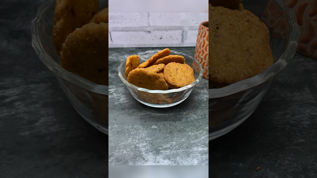 Homemade mathri #food #latestrecipe #indianfood #recipe #mathri #homemade #teatime #snacks #cooking