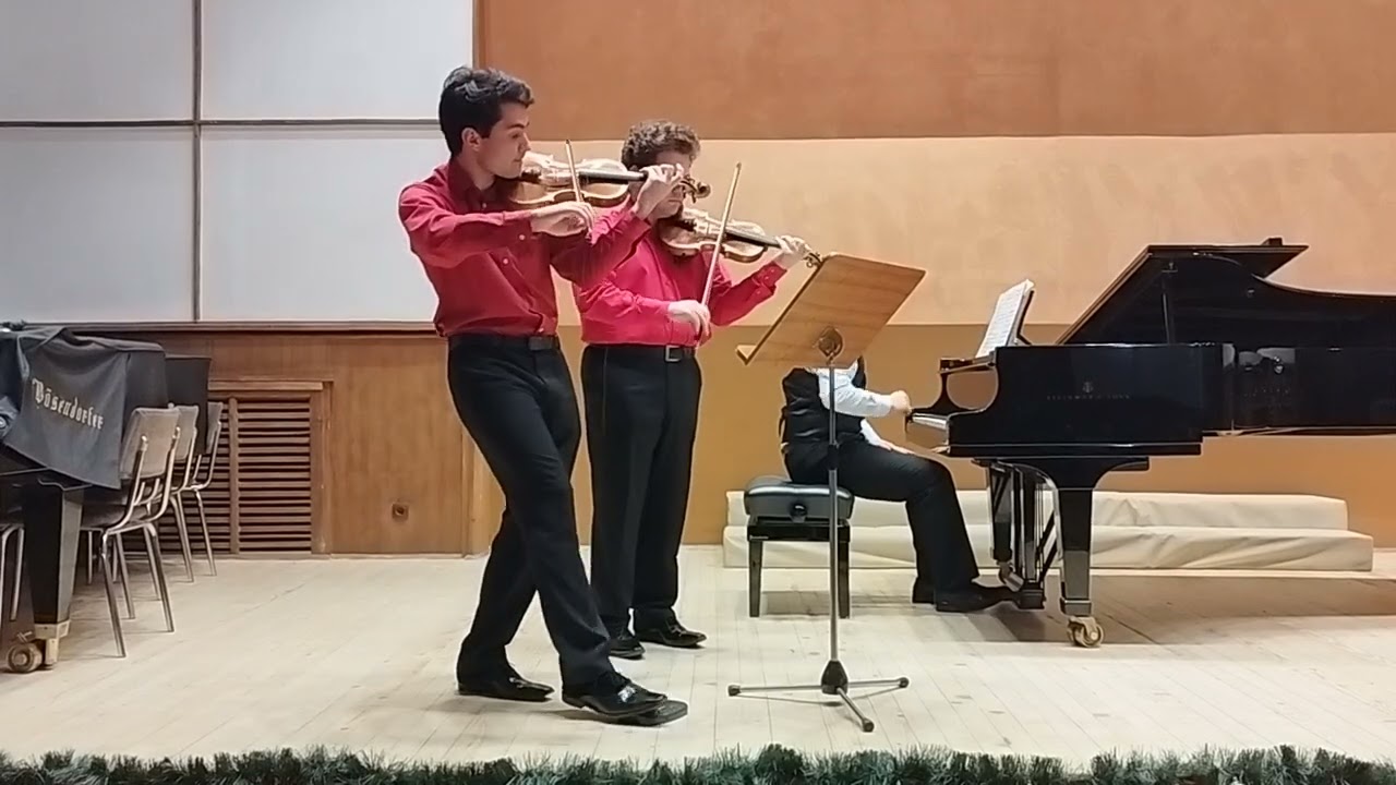 Igor Frolov -Divertimento for two violins - Антон Георгиев,Атанас Георгиев и Тианиу Чжоу 21.12.25 