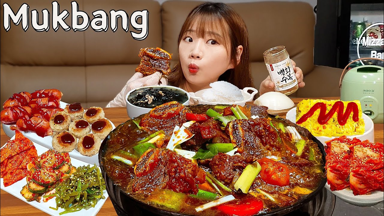 Sub)Real Mukbang- Мой день рождения! Корейская домашняя еда🥳 Тушеные короткие ребрышки🍖 Лапша 🍜 ASMR
