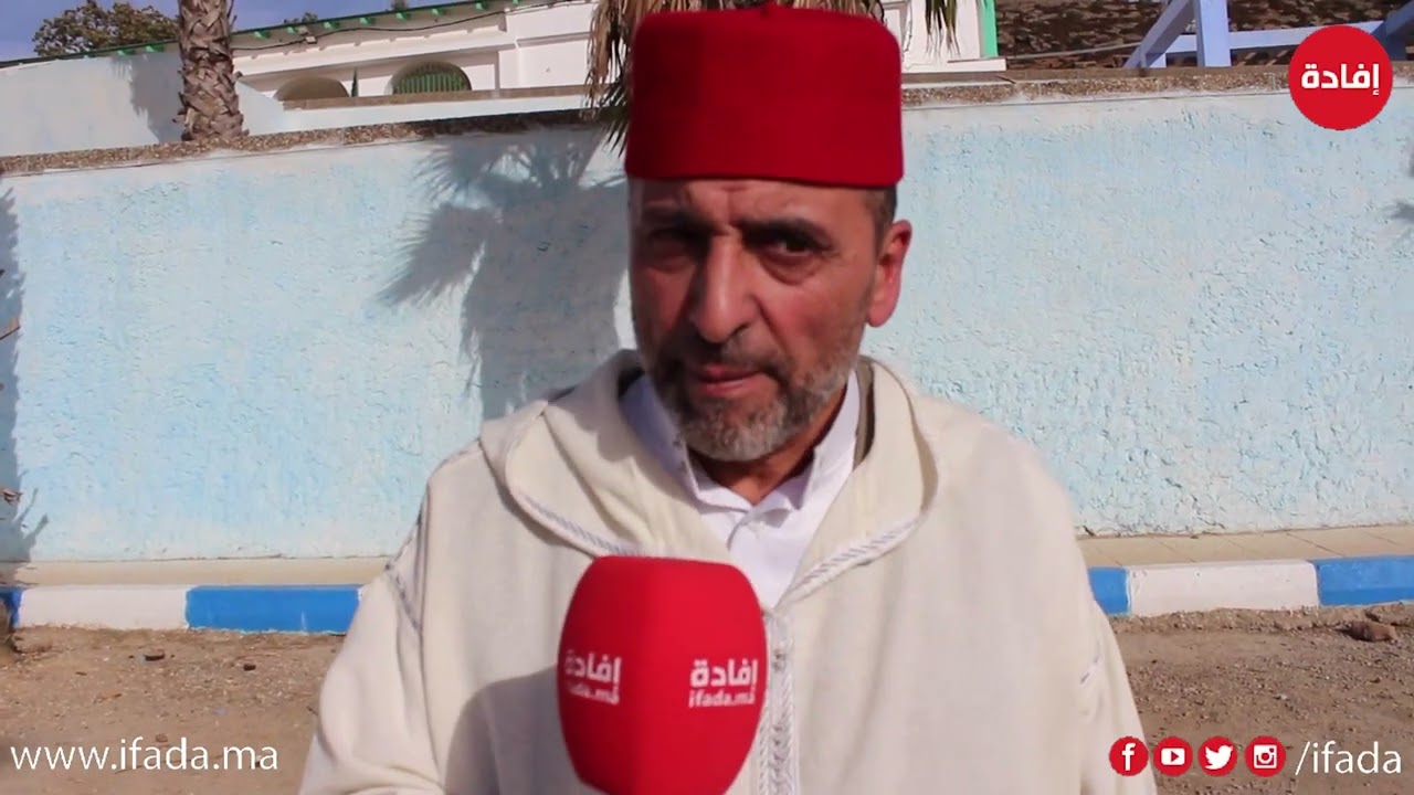 ابناء الولي عبد السلام بن مشيش بالعرائش يحتجون أمام الحاجب الملكي، ويهددون بالاعتصام داخل الضريح