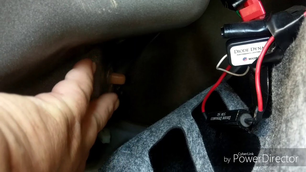 How To Remove Tail Light from Nissan Maxima 7th Gen (2009-2014)