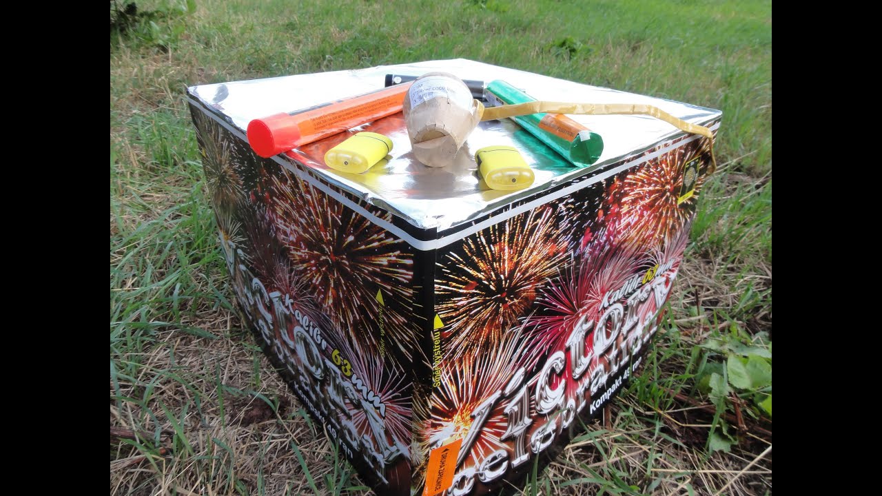 MEGA XXXL Firework Compilation 4000€ verballern TheOftlerer