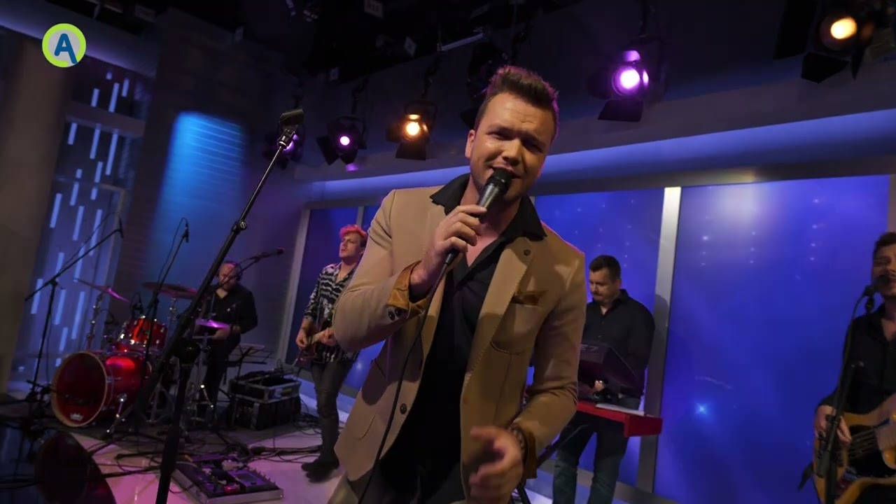 Luka Basi - Skrito V Raju (VIPSHOW LIVE)