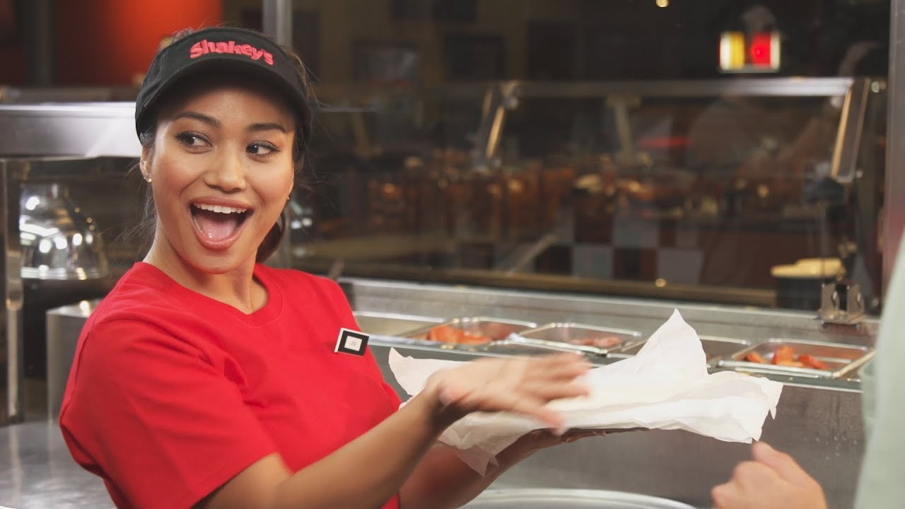 Build Your Own Pizza! Jess Lizama Makes the Shakey's Special