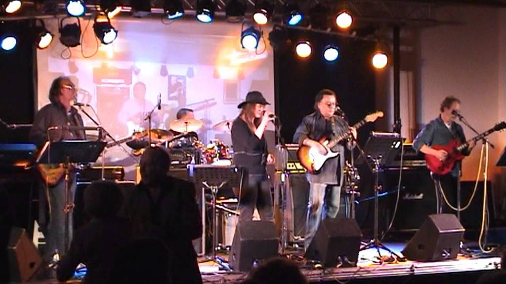 The String Beats - Simply The Best
