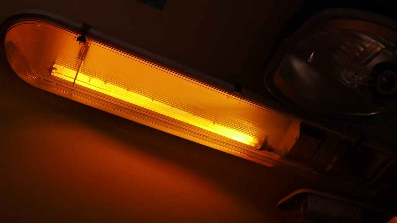 Philips MA 50 (SRS 201) - 135 Watt SOX