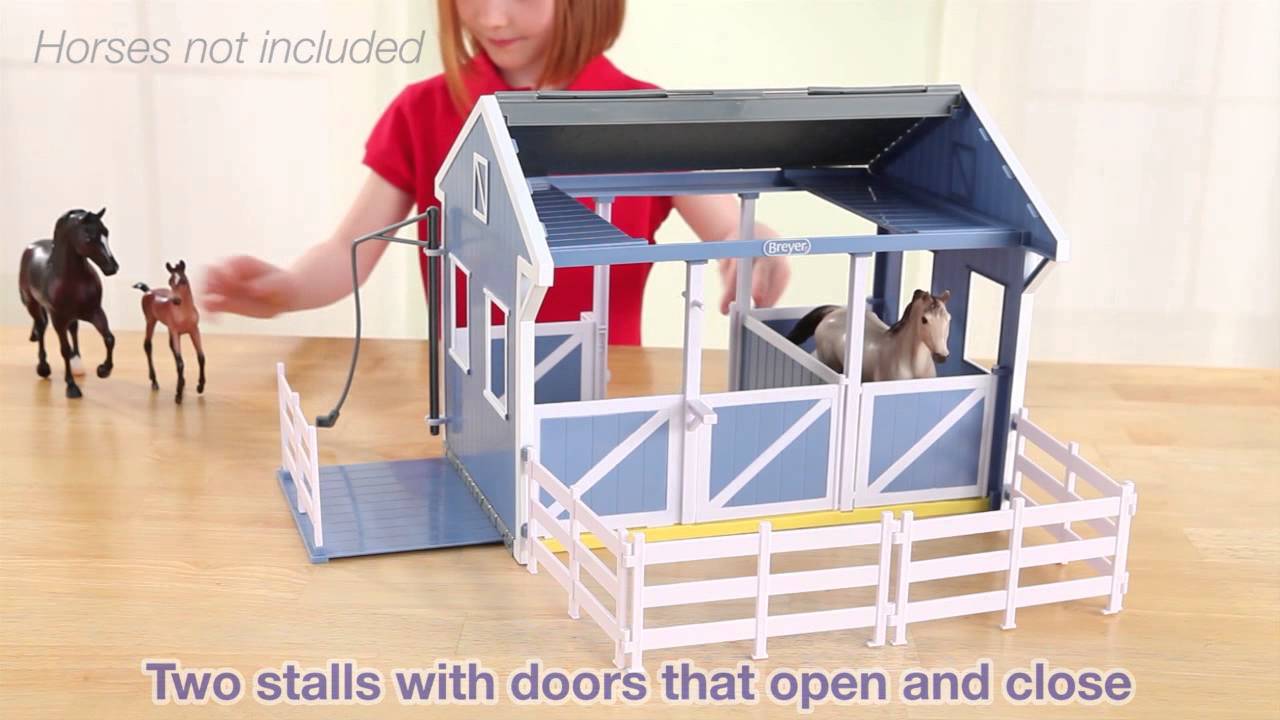 Freedom Series Country Stable with Wash Stall from Breyer | Breyer Model Horses