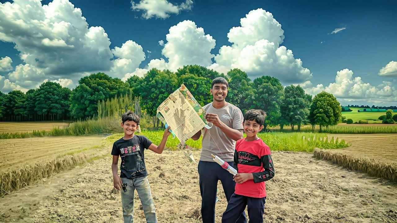 আজকে আমরা ঘুড়ি উড়াচ্ছি 🥰।