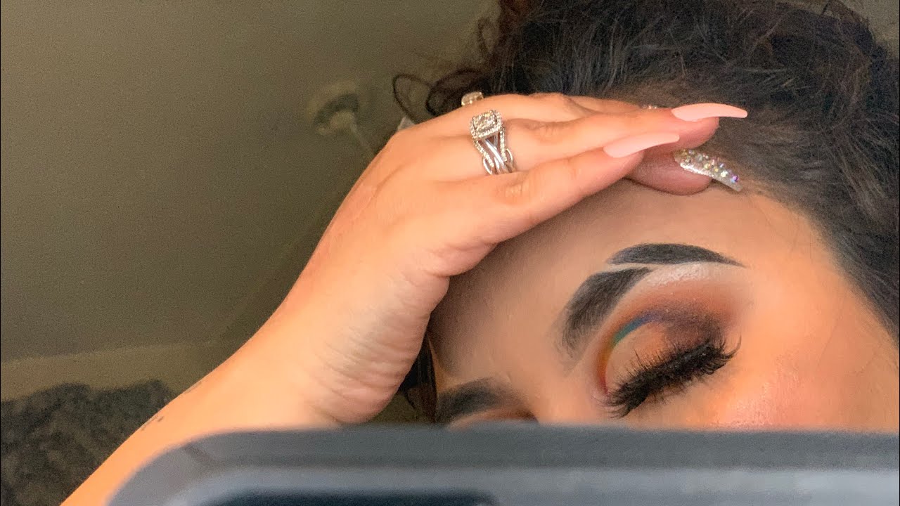 A touch of rainbow eyeshadow tutorial