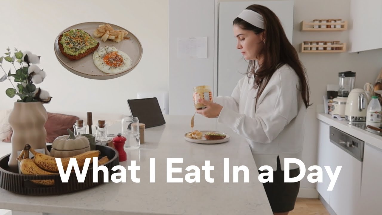 The Little Chapters | What I Eat In a Day - healthy & easy meals