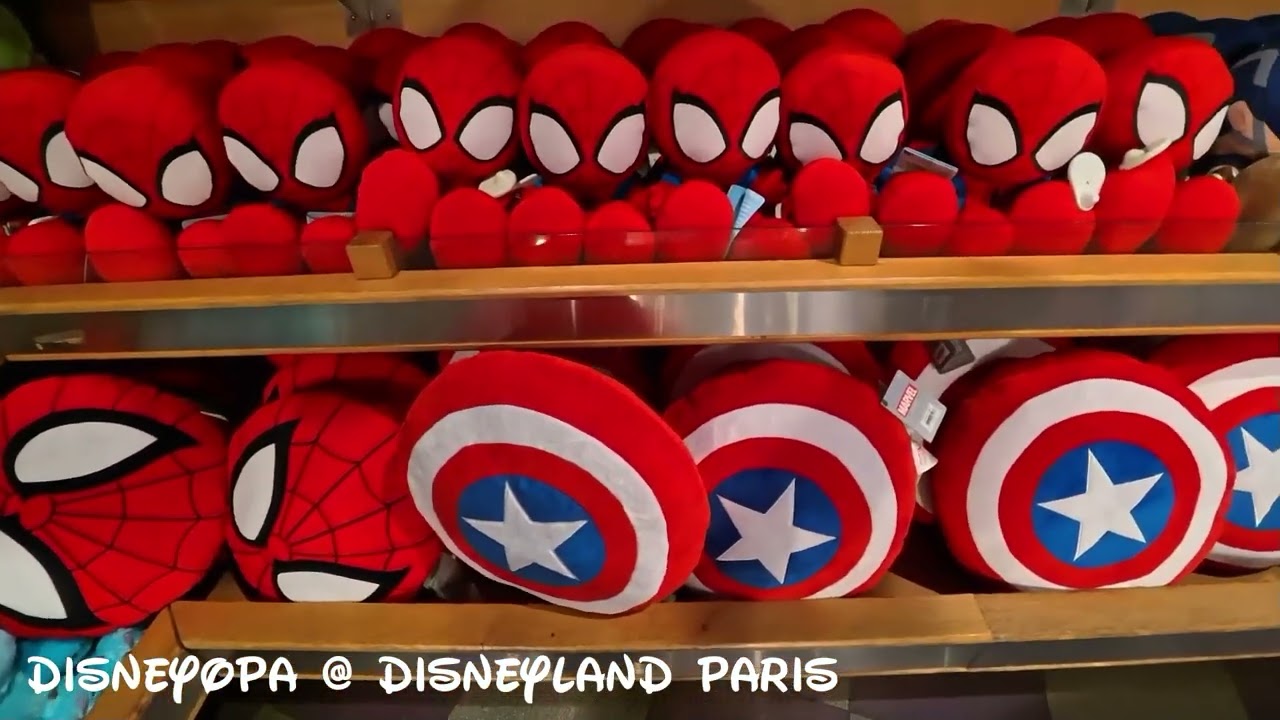 IN MEMORANDUM - DISNEY STORE 3/4 - SHOP WALK Disneyland Paris - DisneyOpa
