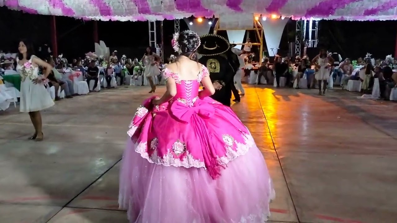 Xv Años Yoselin. Vals la Bikina