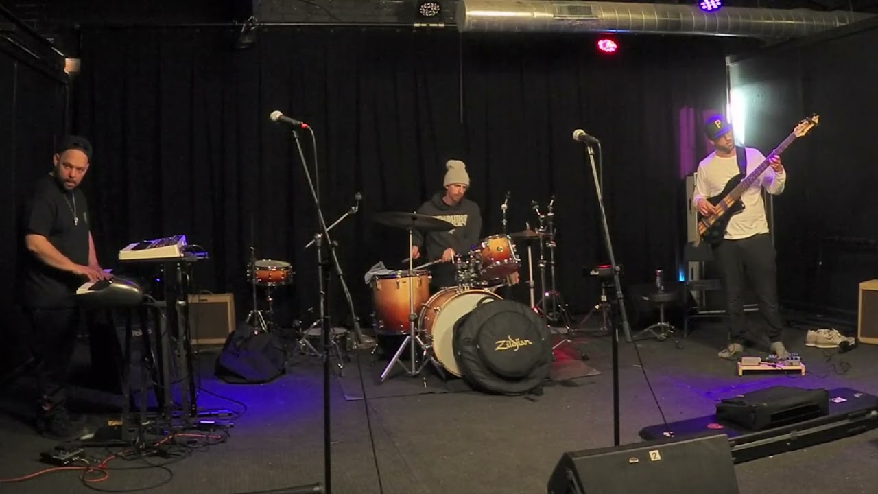 Jam 4