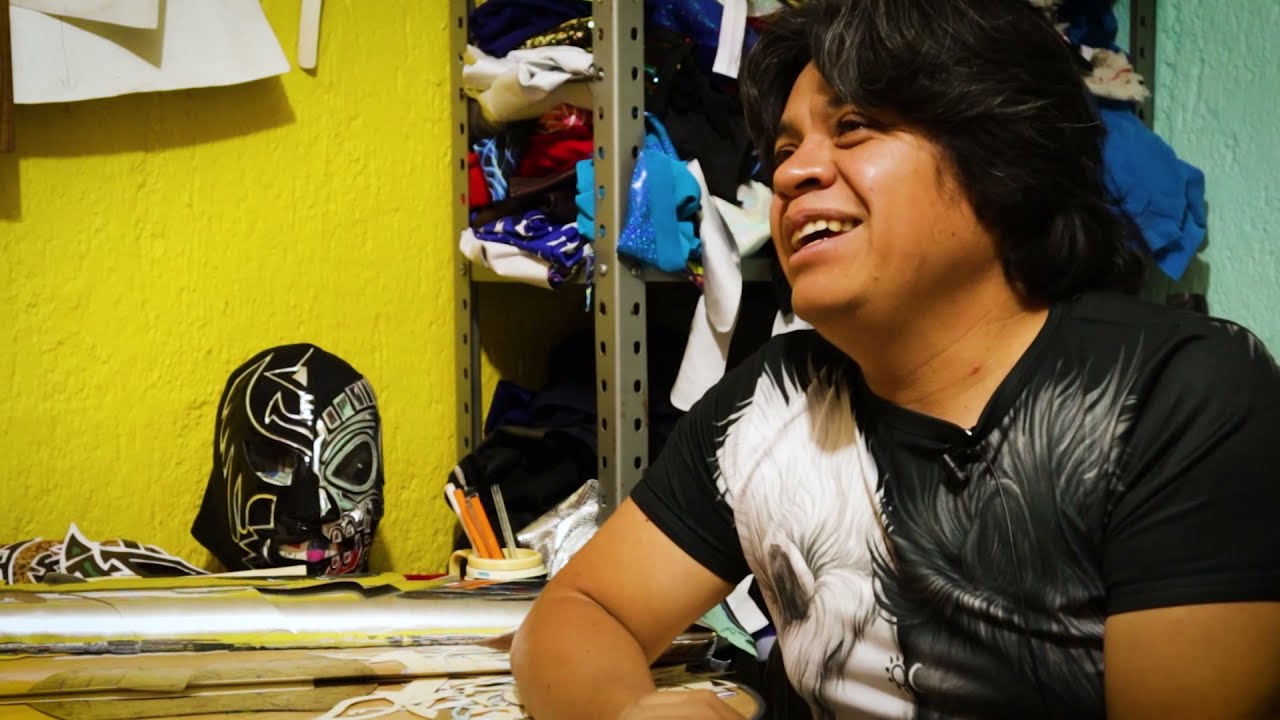 Entre Sueños y Máscaras