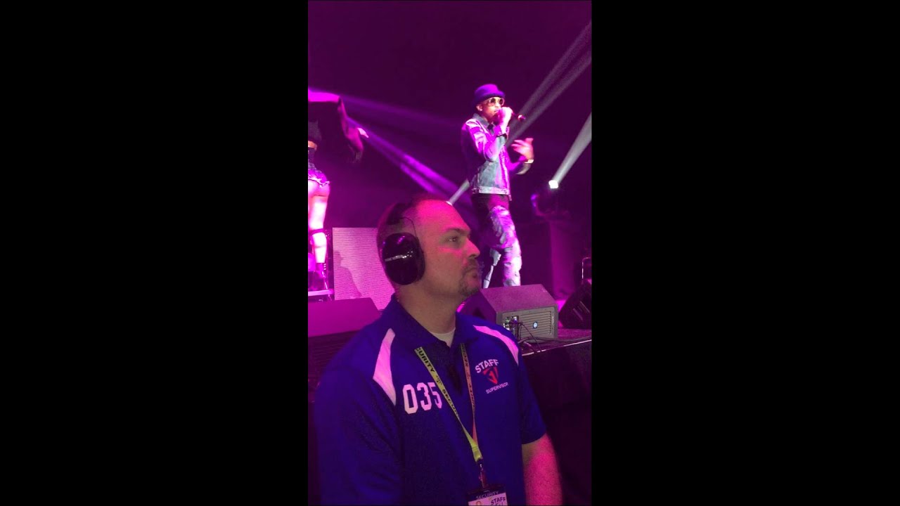 August Alsina performing Ghetto