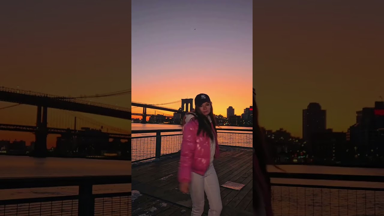 Breathtaking Sunrise 🌅 #sunrise #manhattan #newyork #brooklynbridge