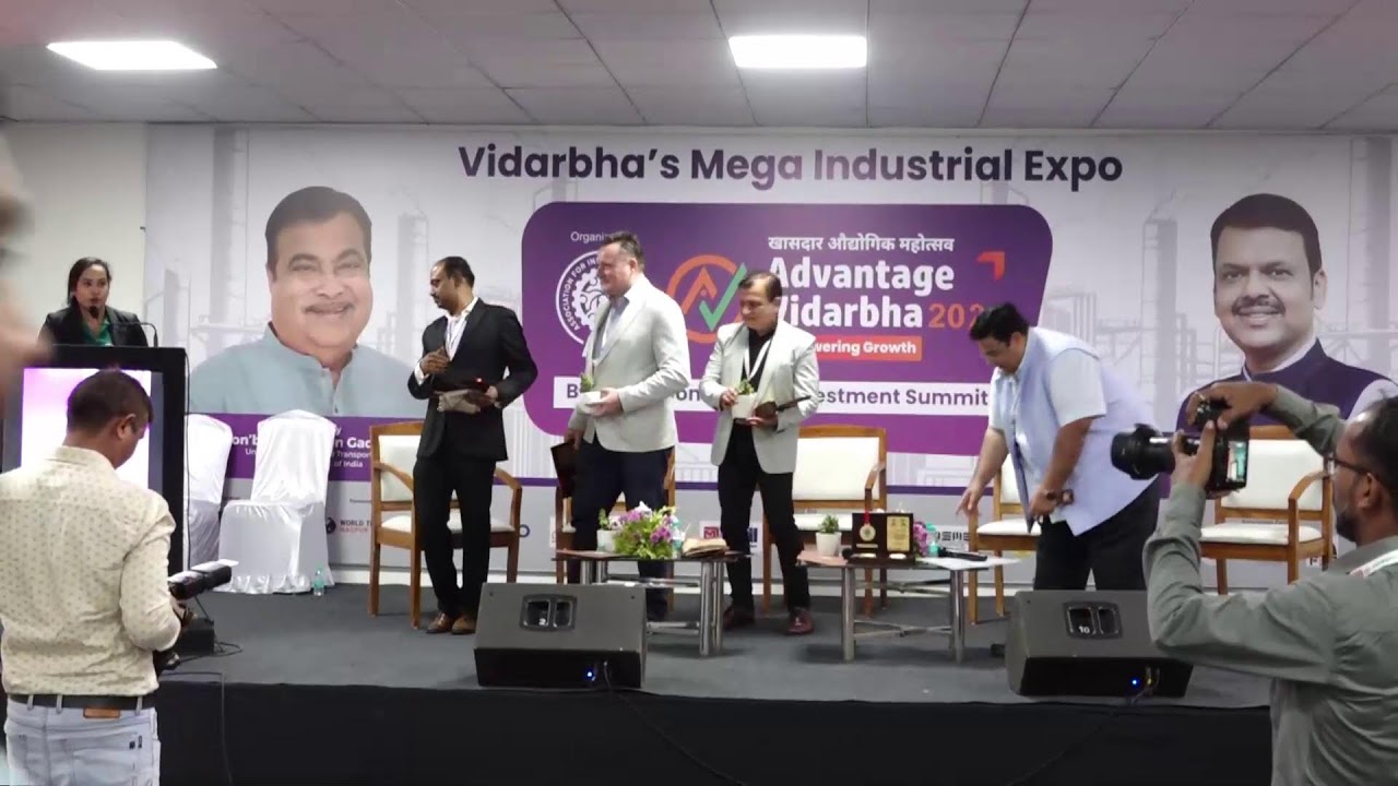 📍Nagpur | Live from Panel Discussion 1:AI for Business:Bubble, Hype or Sustainable advantage