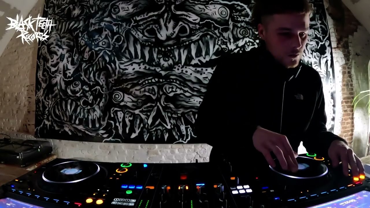 Black Teeth Radio: GIFKIKKER with Piotr 01-02-2026