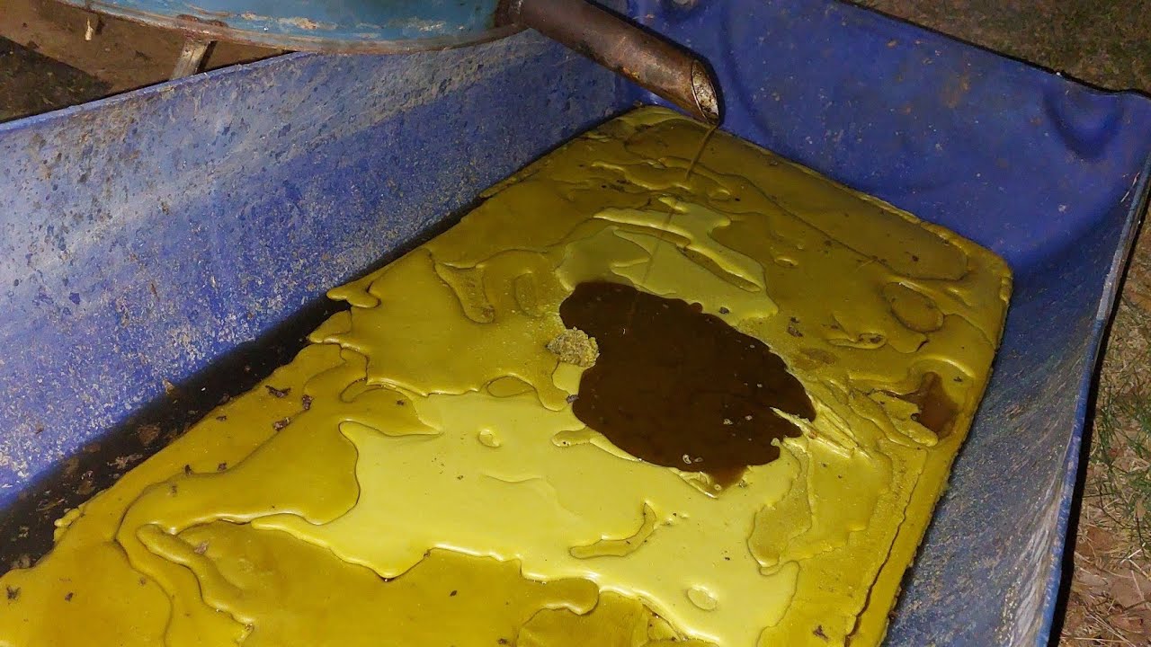 Derretedor de cera à vapor.