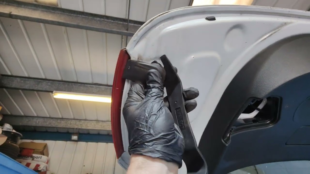 How to Replace a Rear Bulb on an Audi A1 (brake, indicator, sidelight, foglight, reverse)