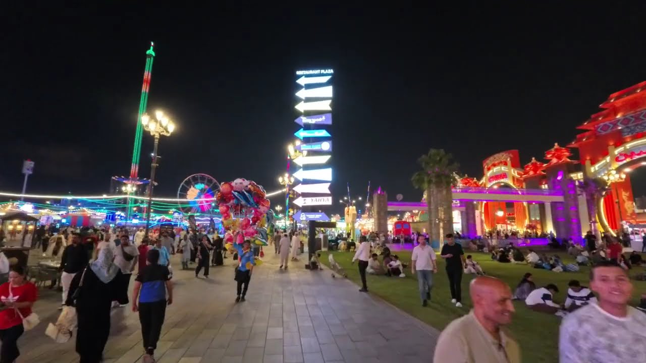 Dubai&rsquo;s Global Village Evening Walk &ndash; Festival of Cultures