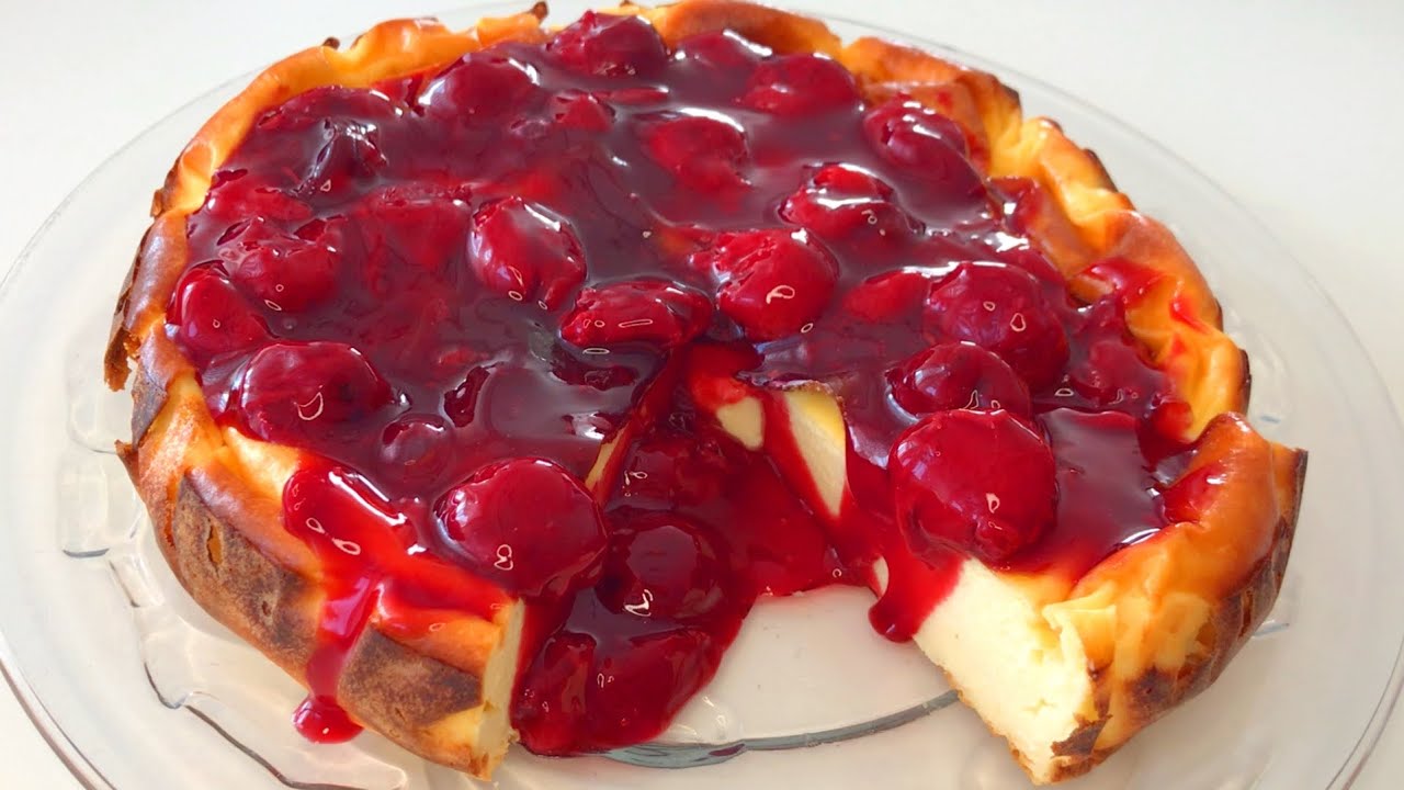 Ciasto jogurtowe z polewą z wiśni - delicious yoghurt cake with cherry glaze - كيك زبادى بصوص الكرز