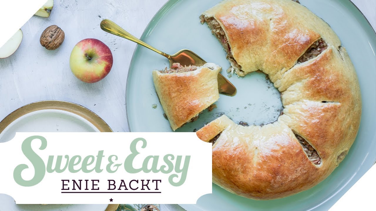 Warmer Apfel-Hefekranz: Deftiger Herbst-Kuchen | Sweet & Easy - Enie backt | sixx