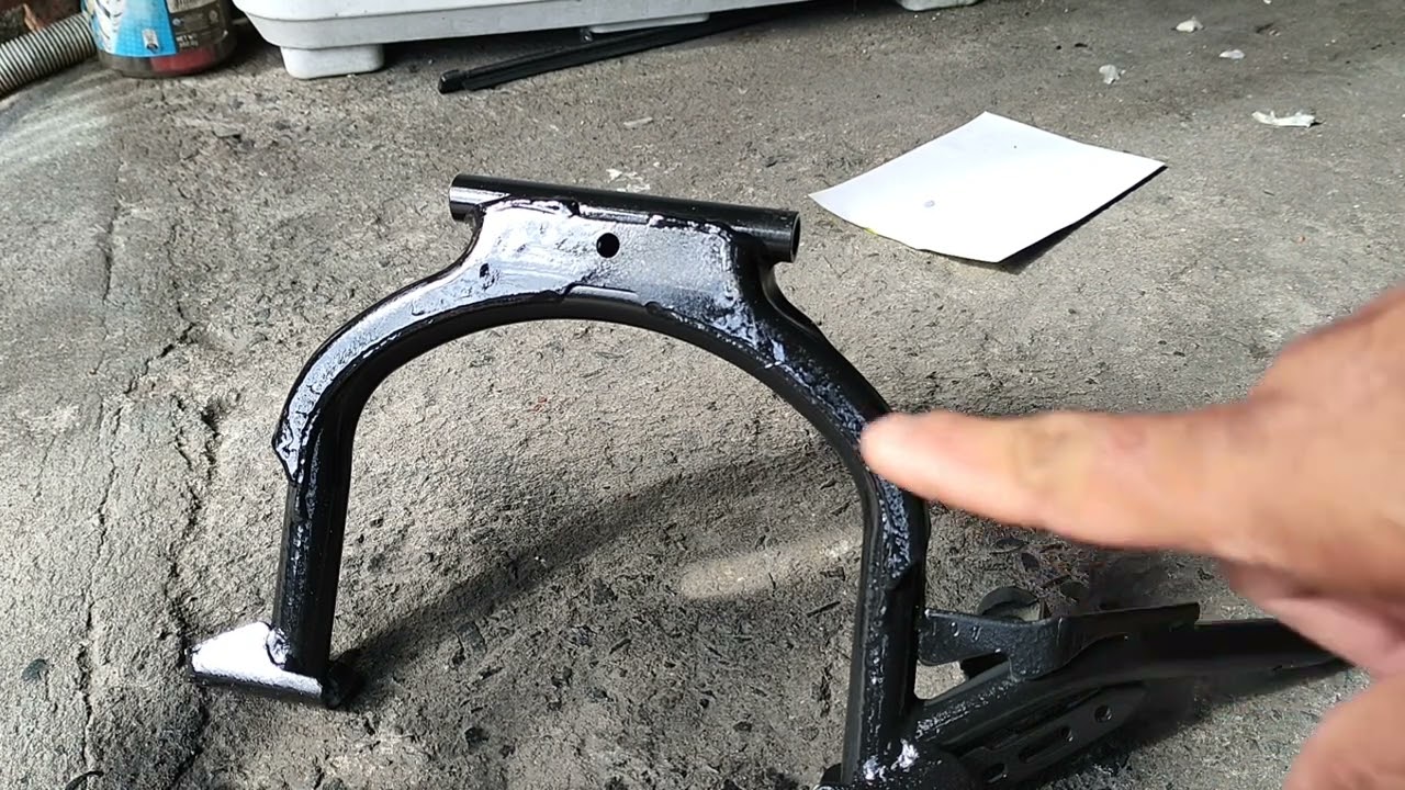 YAMAHA NMAX: HOW TO REMOVE CENTER STAND / PAANO ALISIN ANG CENTER STAND NG NMAX V2/ AEROX