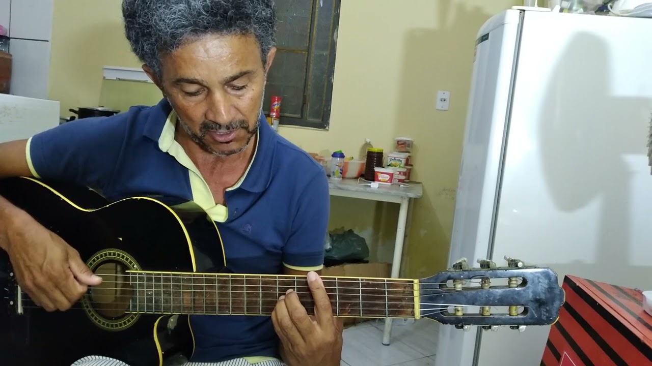 De tanto amor (Roberto Carlos) Canta Ednaldo