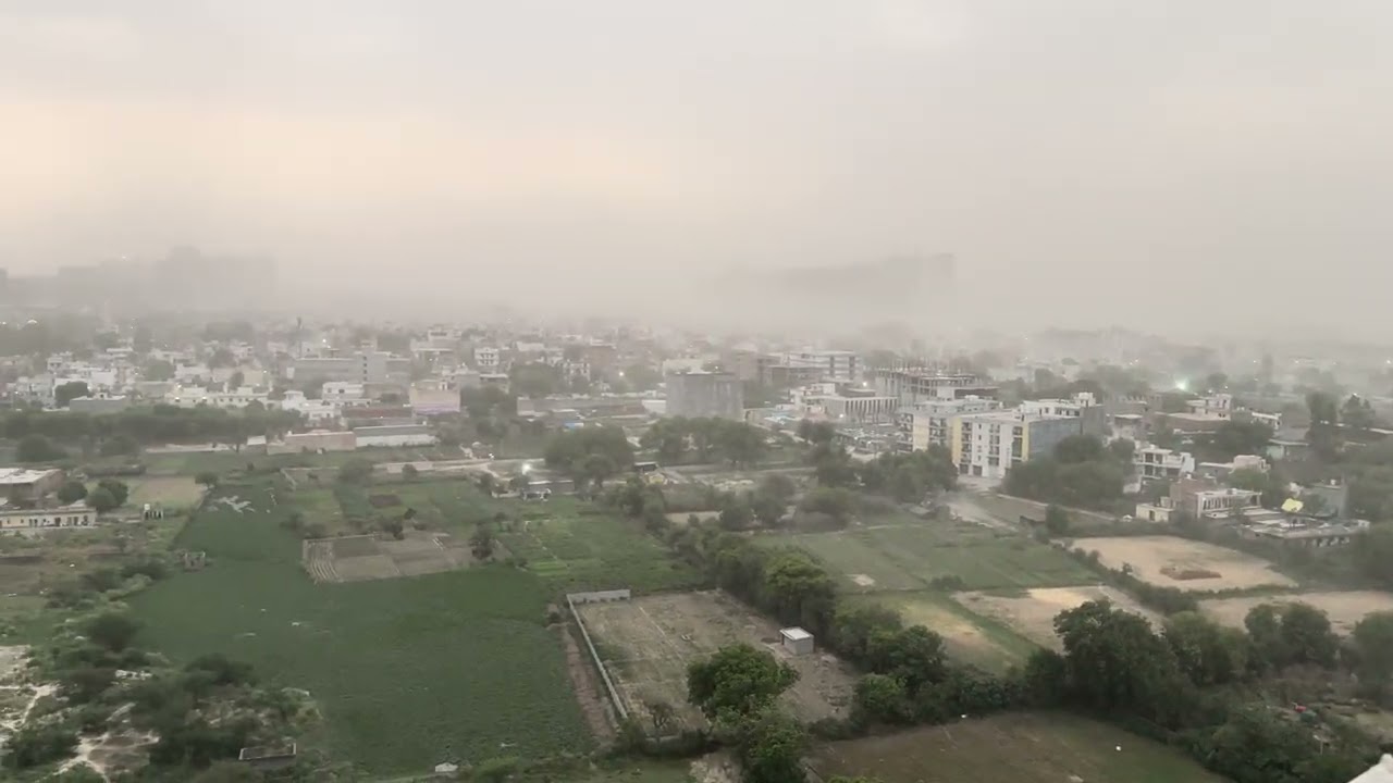 Dust storm in Noida today 29/04/2026