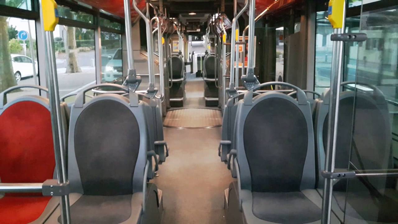 A bord du Renault Agora L n°486 - Fil Bleu