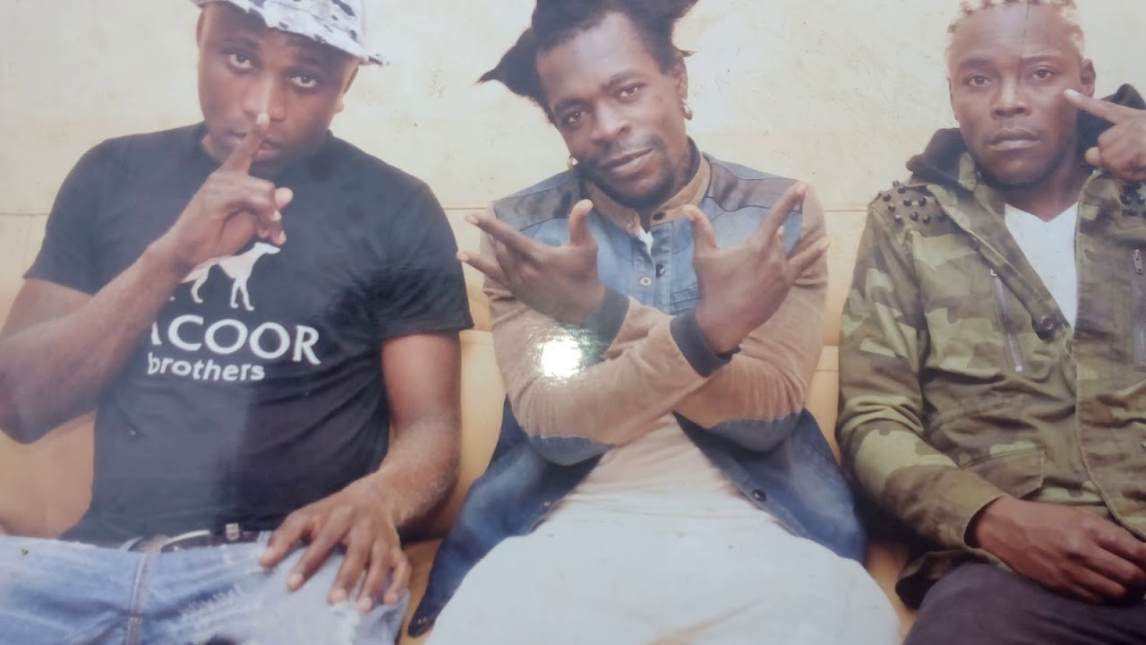 Os Kalunga Mata ft Os PP - N&atilde;o Vai Na Banda