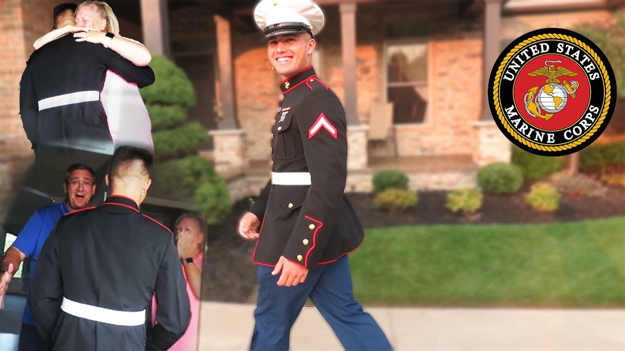 U.S. Marine SURPRISES Family With An EMOTIONAL Homecoming!!