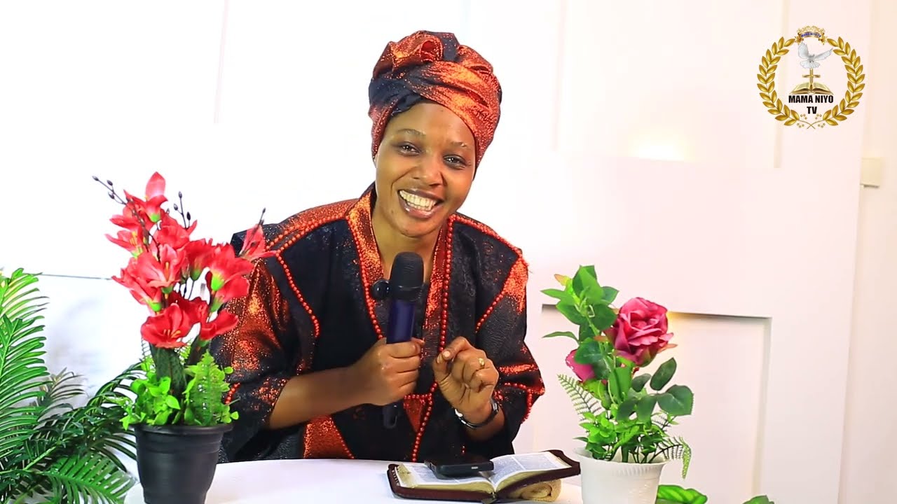 UWARUHISHE MUBIHE AKWIHISHURIYE MUGIHE🙏 NI YESU KRISTO AJE KUBWAWE