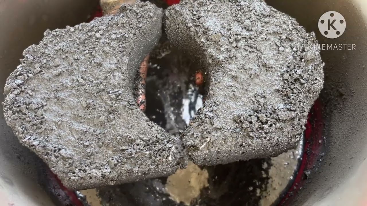 ASMR|| pure charcoal dry and water crumbing #satisfying #asmrcommunity #sandcement