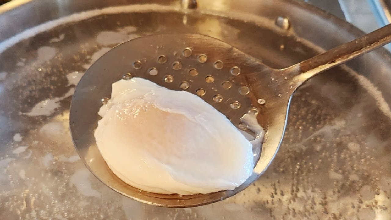 Tips for Poaching Eggs Perfectly