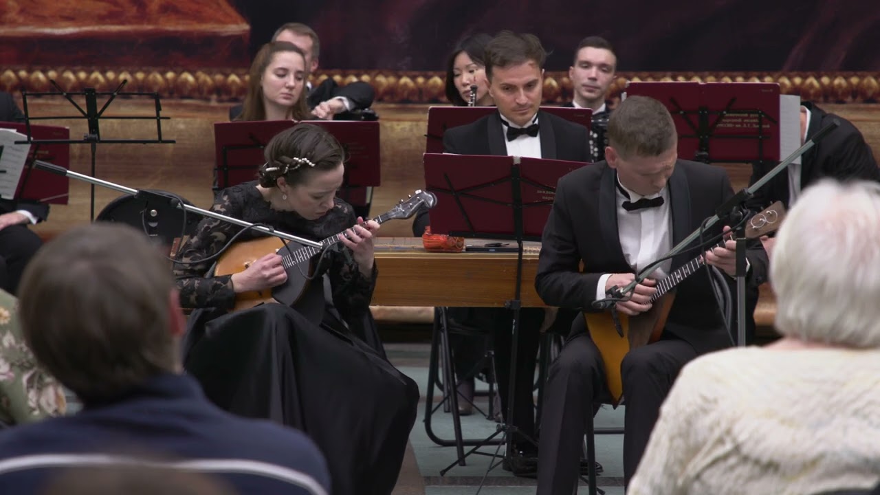 DUNAEV It’s raining – Vladimir Dunaev, balalaika and Luiza Nurieva, domra