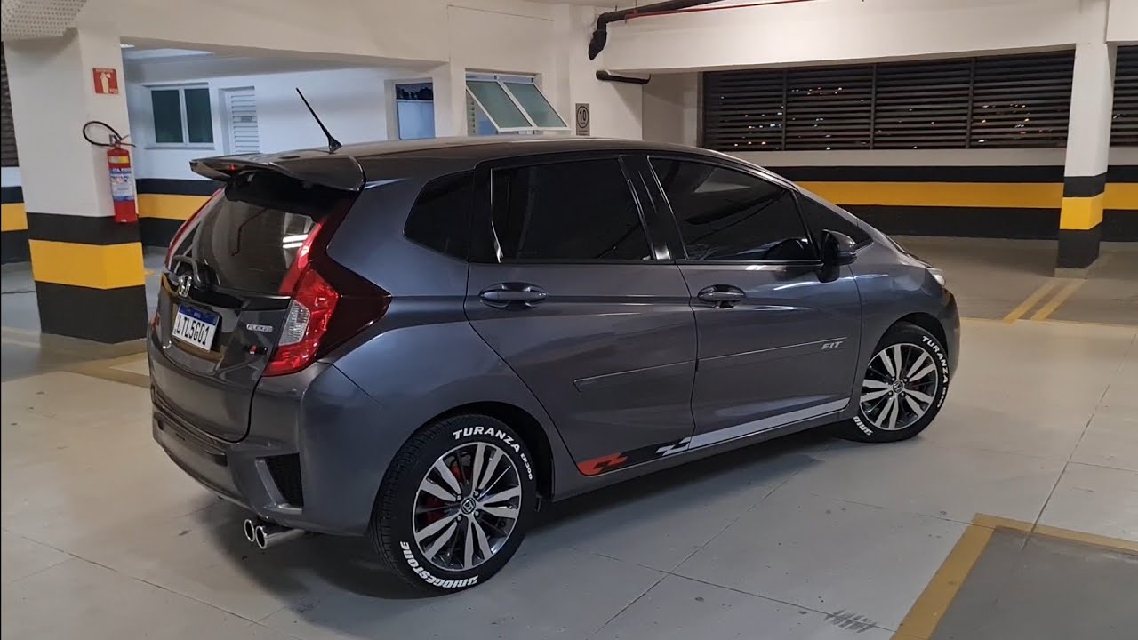 Honda Fit 2015 Personalizado e com acessórios muito legais. Brasil