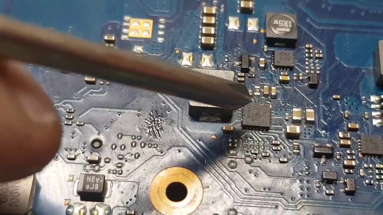 Notebook samsung np300 não liga veja como resolvi video antigo retirado do sarcófago da elite note.